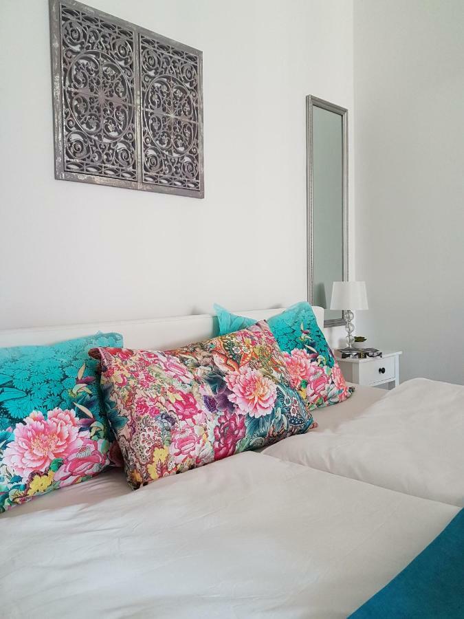 Paradise Apartman Mişcolţ Exterior foto